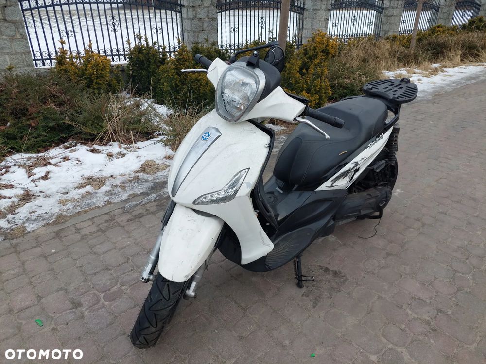 Piaggio Beverly - 1