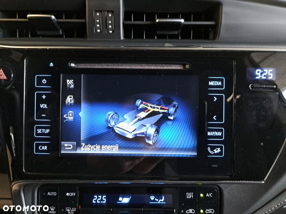 Toyota Auris Hybrid 135 Premium - 24