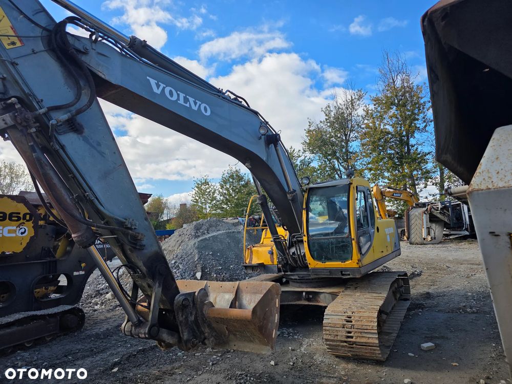 Volvo EC240 LC - 16