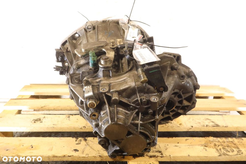 SKRZYNIA BIEGÓW 6 BIEGOWA RENAULT LAGUNA III 2.0DCI PK4007 - 2