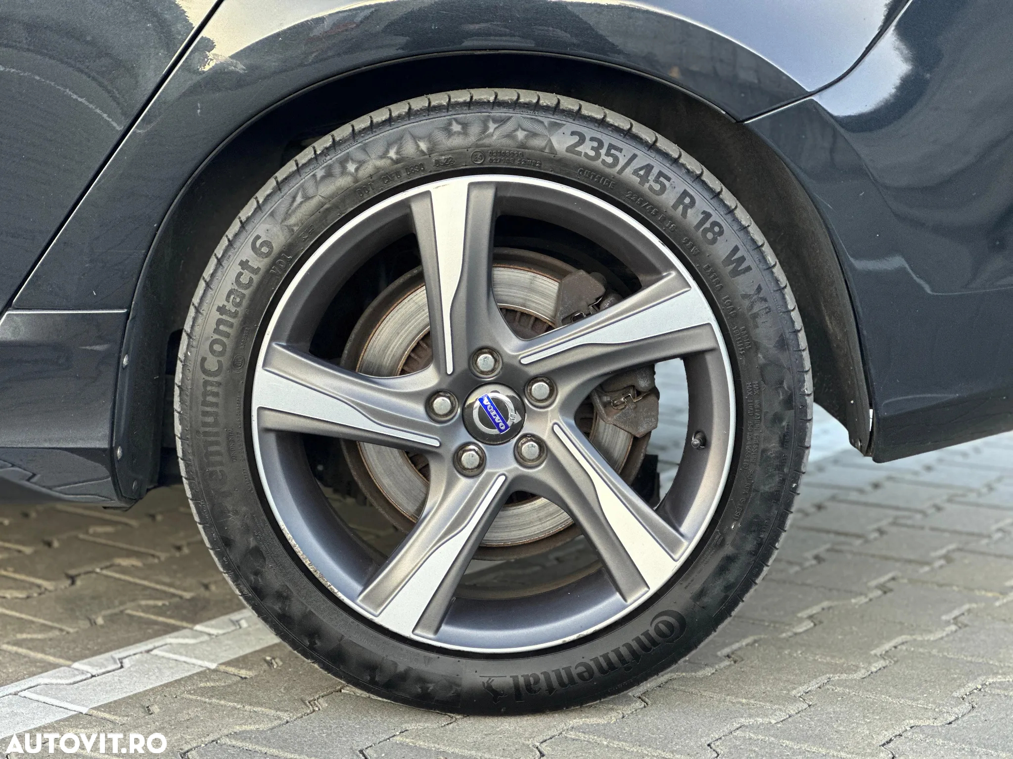 Volvo V60 D6 Plug-In-Hybrid AWD Geartronic Summum - 29