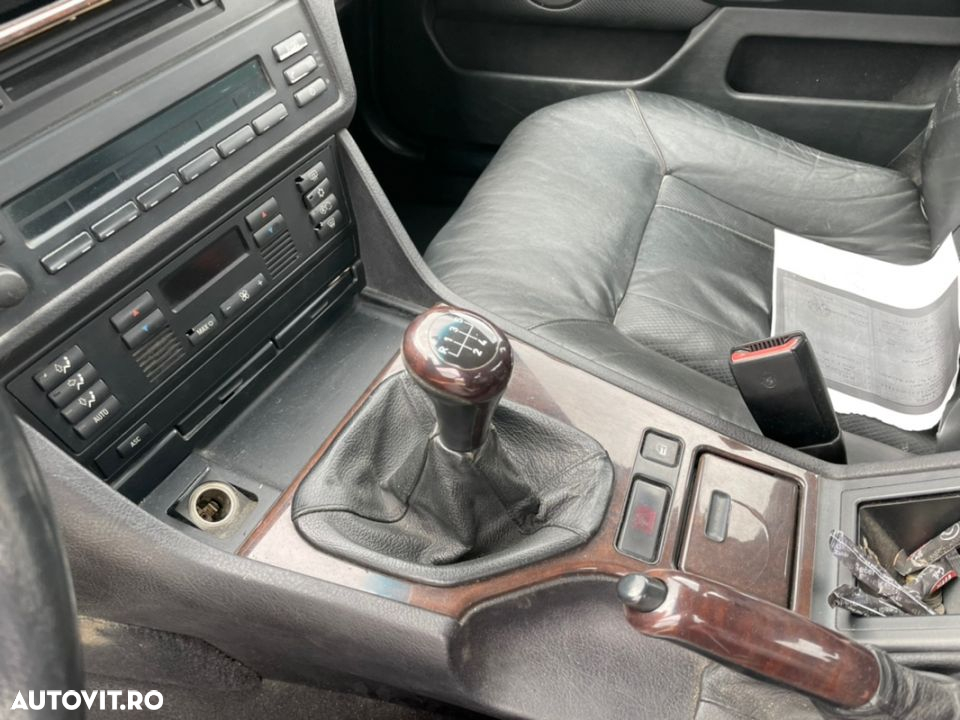 piese bmw e39 Facelift 520d 2002 telefon interior panouri mahon trimuri motor cutie volanta ambreaj radiator jante roti R 16 17 5x120 alutec  capota bara aripa far usa ceasuri bord - 7