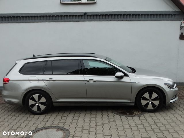 Volkswagen Passat 1.6 TDI SCR BlueMotion Trendline - 9