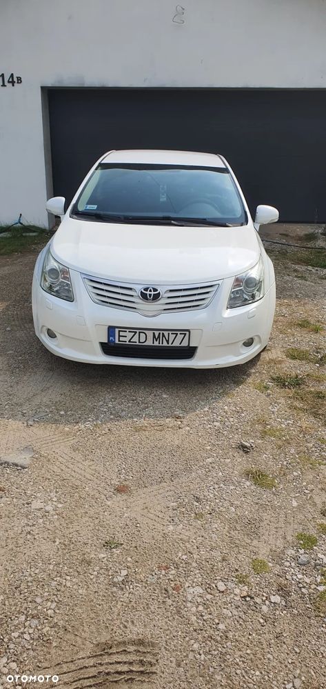 Toyota Avensis 2009 photo 2