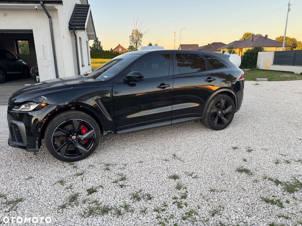 Jaguar F-Pace P550 AWD SVR - 7