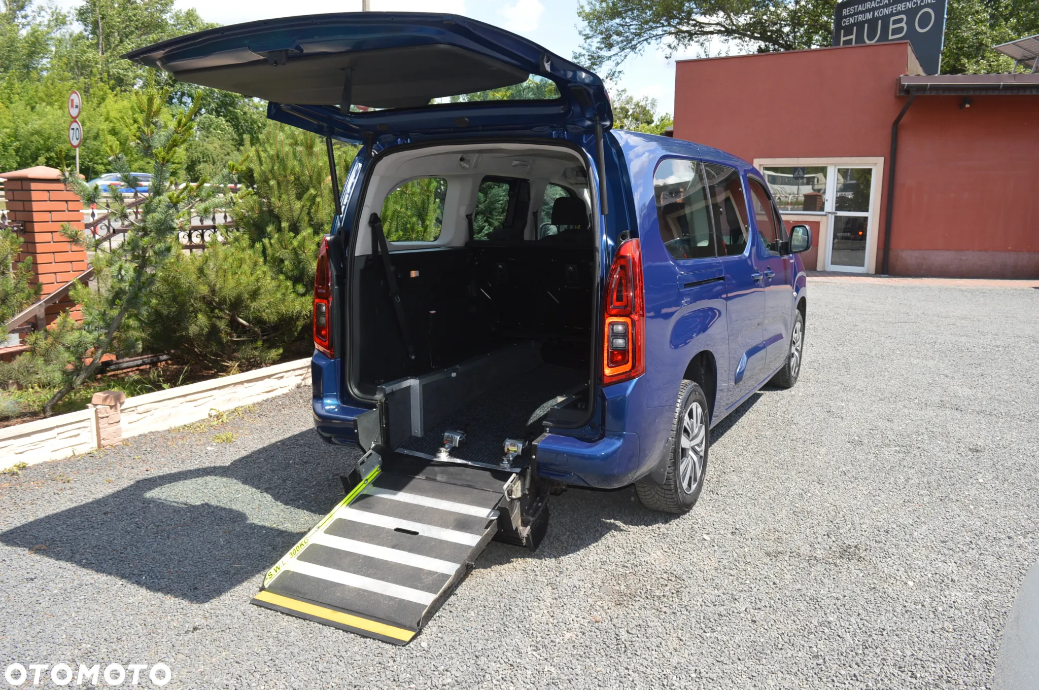 Opel Combo Life XL 1.2 Turbo Essentia S&S - 13