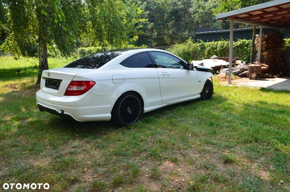 Mercedes-Benz Klasa C 220 CDI DPF (BlueEFFICIENCY) 7G-TRONIC - 6