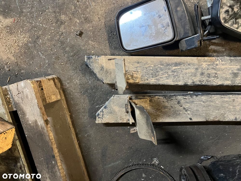 Progi Land Rover Discovery 1 stalowe - 3