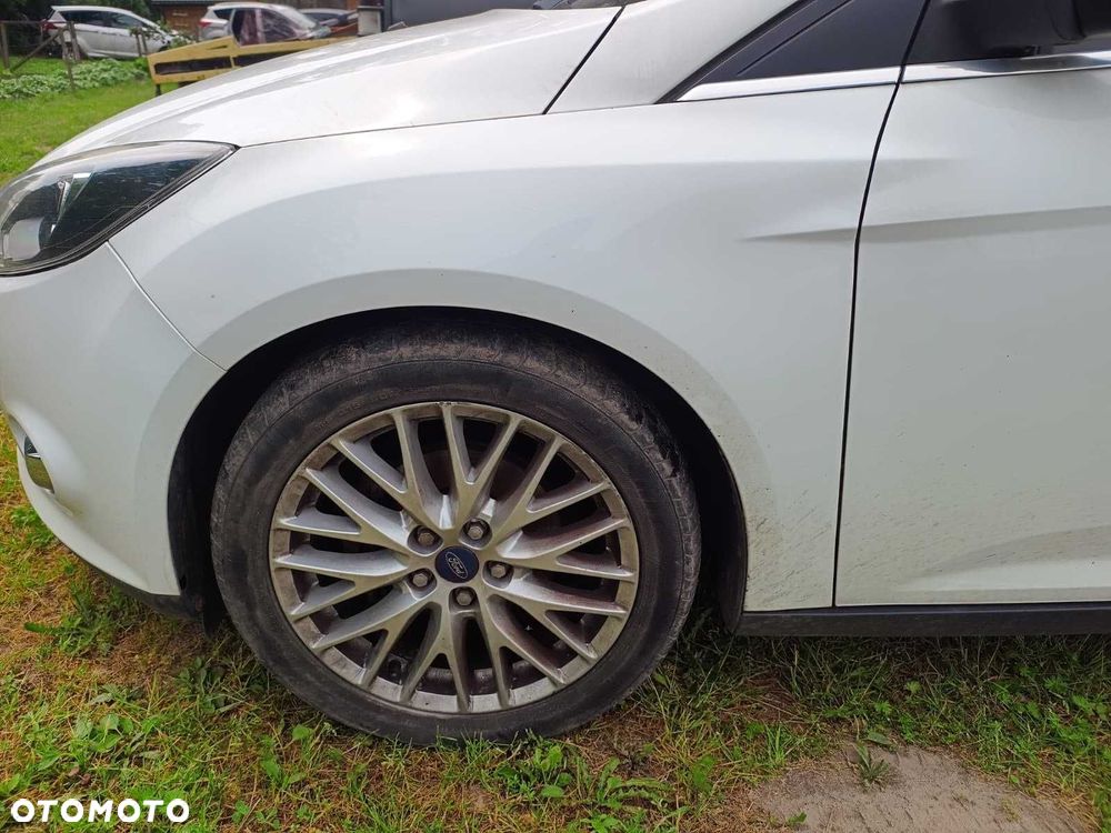 Błotnik lewy przód Ford FOCUS MK3 Frozen White 5B - 1