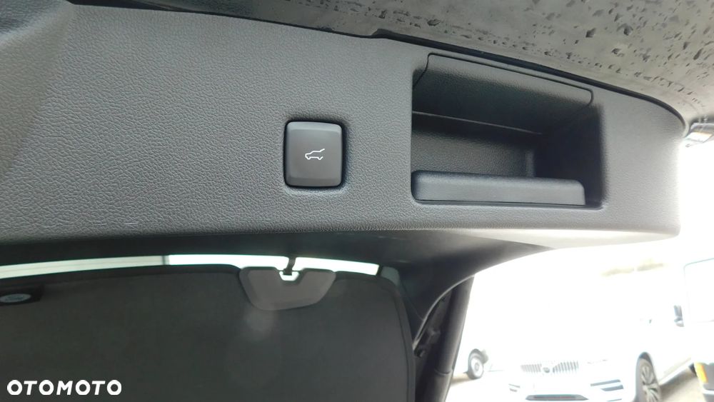 Ford Kuga ver-2-5-duratec-phev-st--line-x - 32