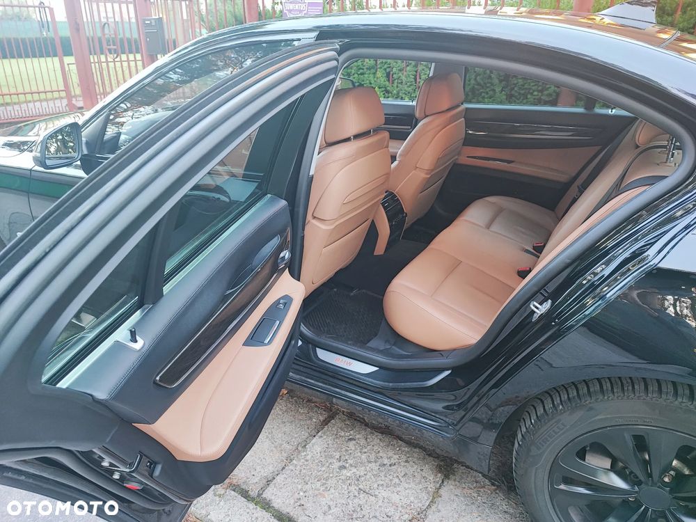 BMW Seria 7 730d xDrive - 21