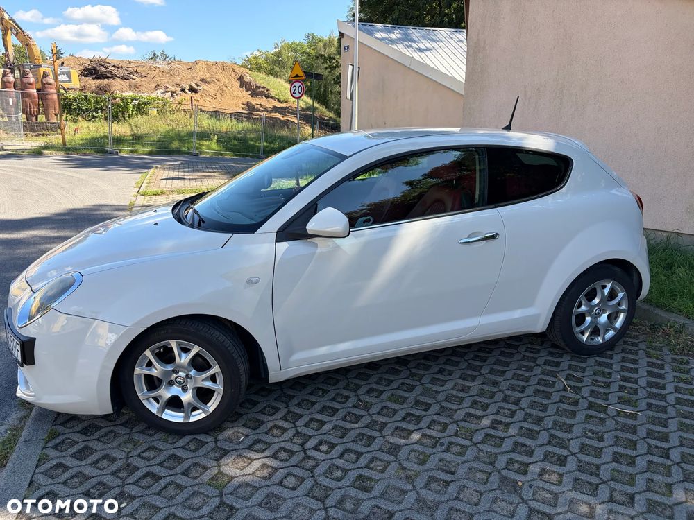 Alfa Romeo Mito 0.9 TwinAir Distinctive - 2