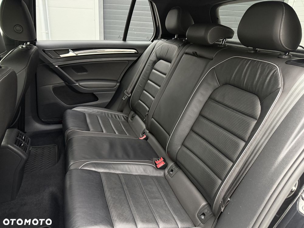 Volkswagen Golf R 4Motion (BlueMotion Technology) DSG - 15
