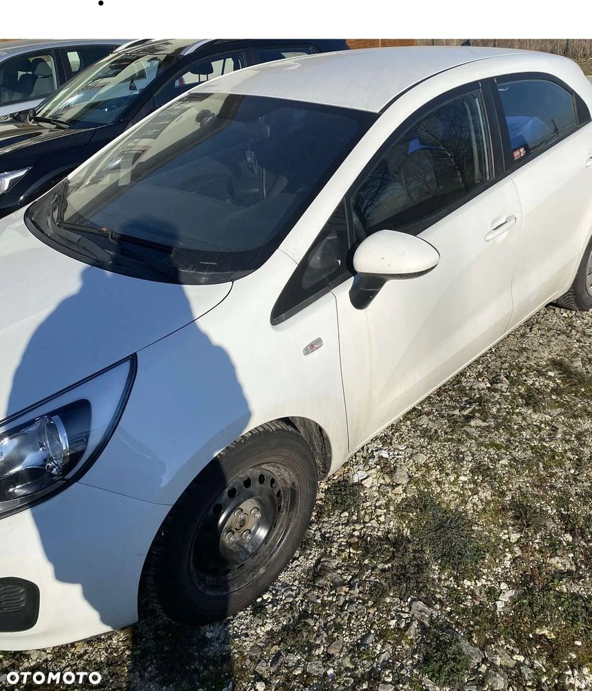 Kia Rio - 2