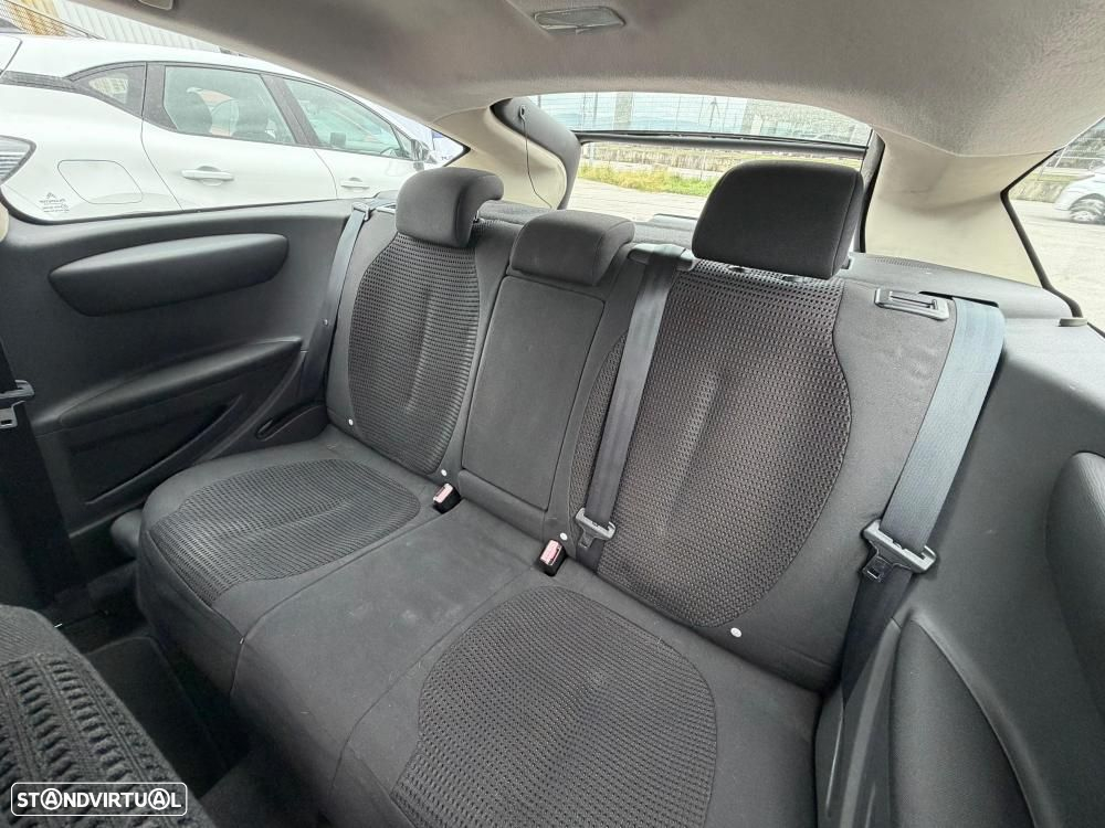 Citroën C4 Coupé 1.6 HDi 110 VTR Pack - 10