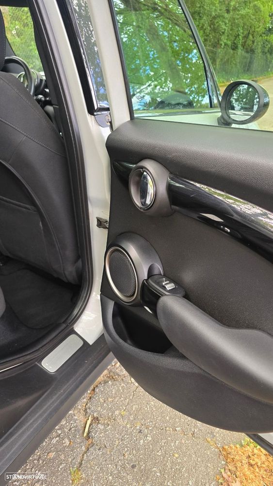 MINI 5 Portas Cooper SD - 17