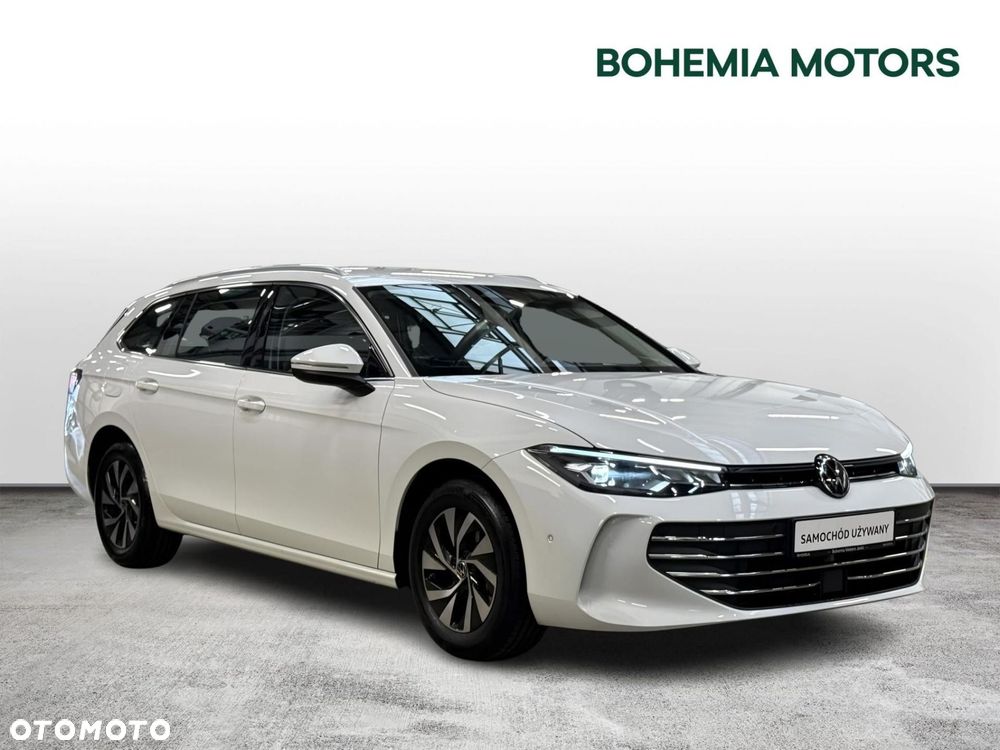 Volkswagen Passat - 8