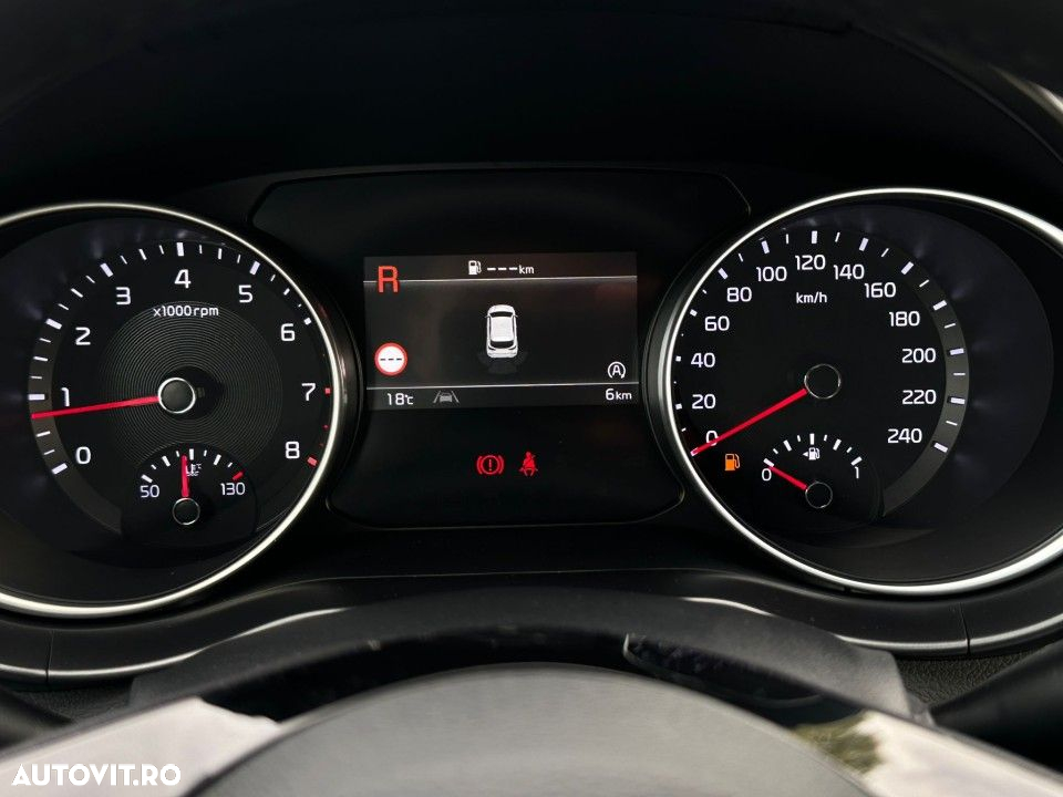 Kia Ceed 1.5 T-GDI 6MT Best - 17