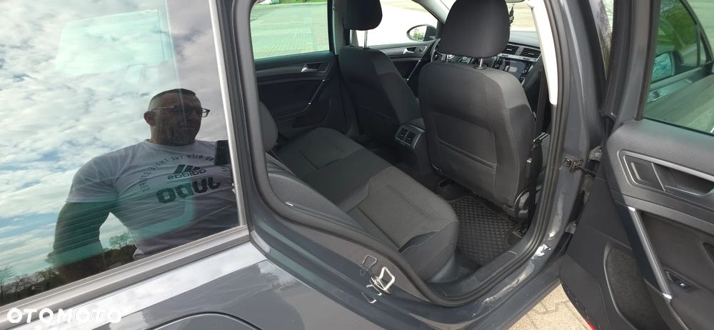 Volkswagen Golf 1.0 TSI IQ Drive - 16