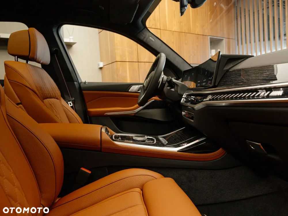BMW X7 M60i xDrive - 7