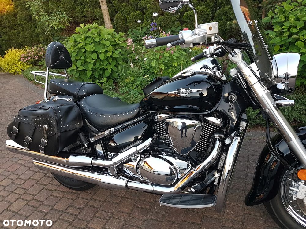Suzuki VL 800 Volusia - Boulevard C50 - 2