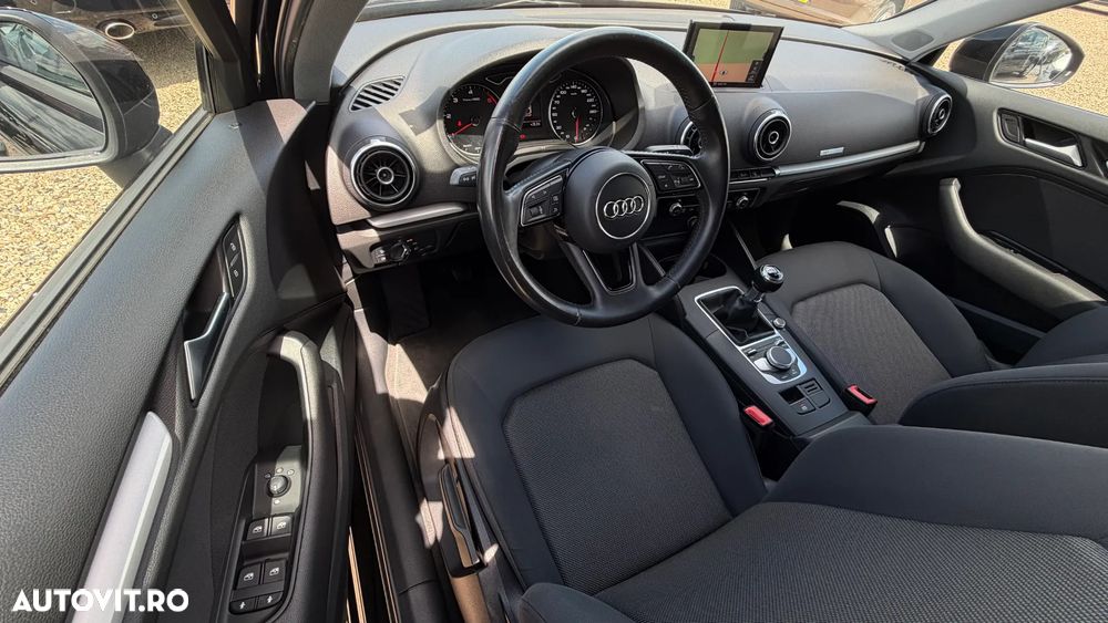 Audi A3 Sportback 1.6 TDI (clean diesel) S line Sportpaket - 17