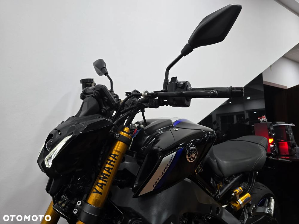 Yamaha MT - 19