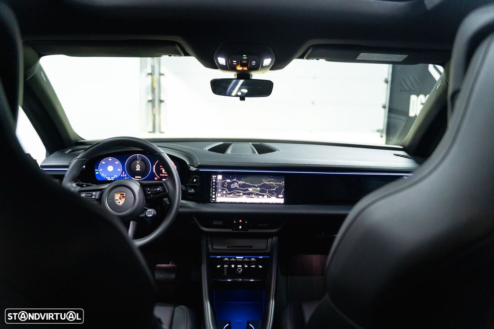 Porsche Macan Electric 4 - 20