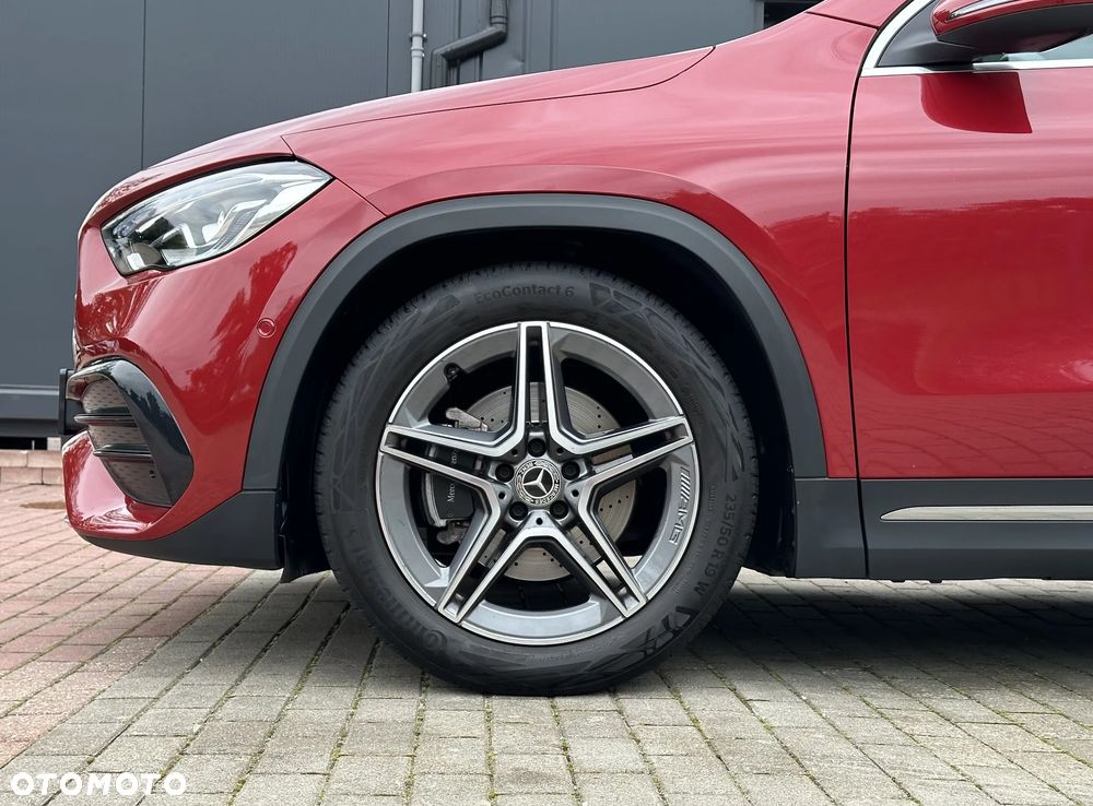 Mercedes-Benz GLA 200 AMG Line - 17