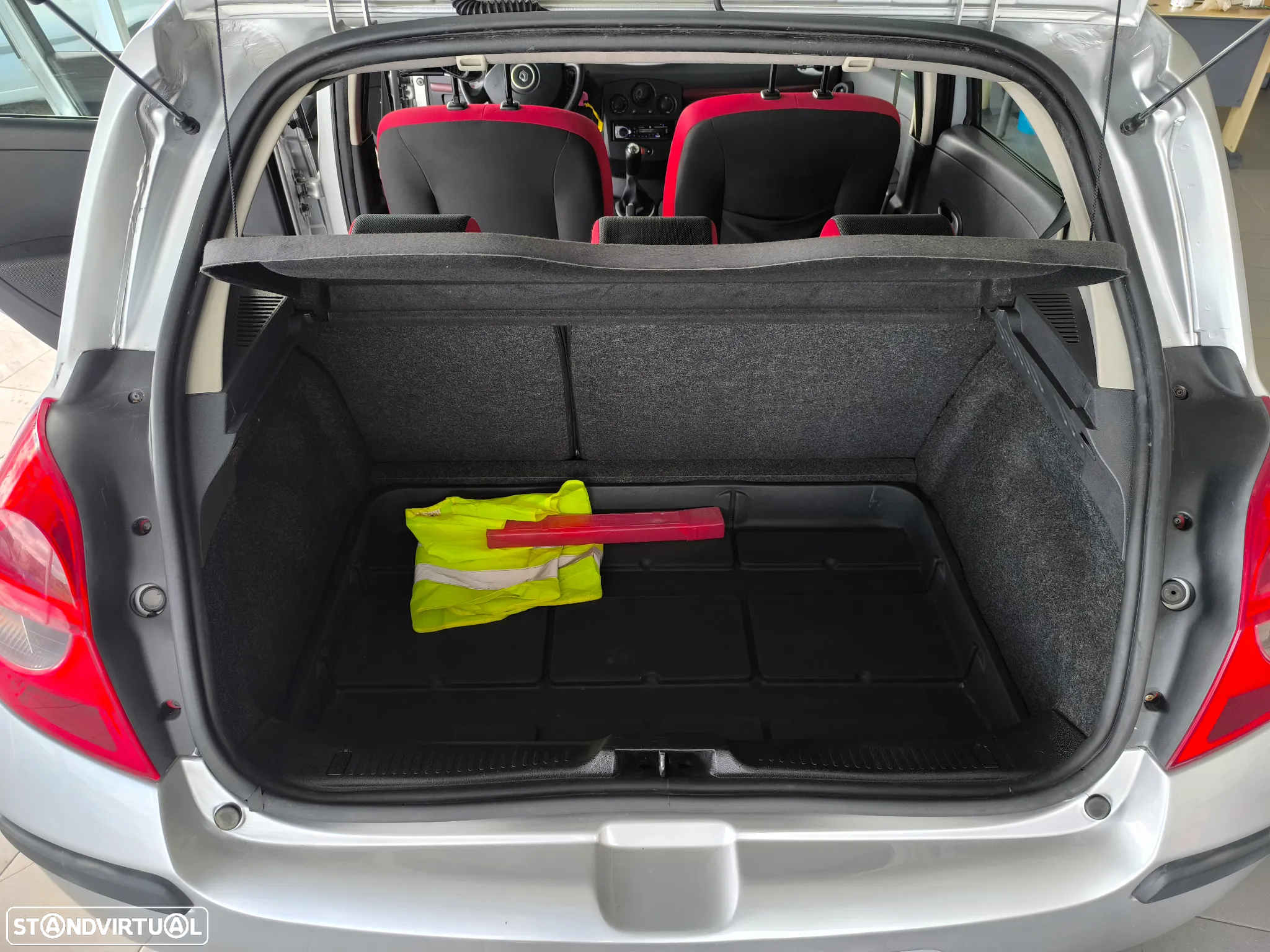 Renault Clio - 12