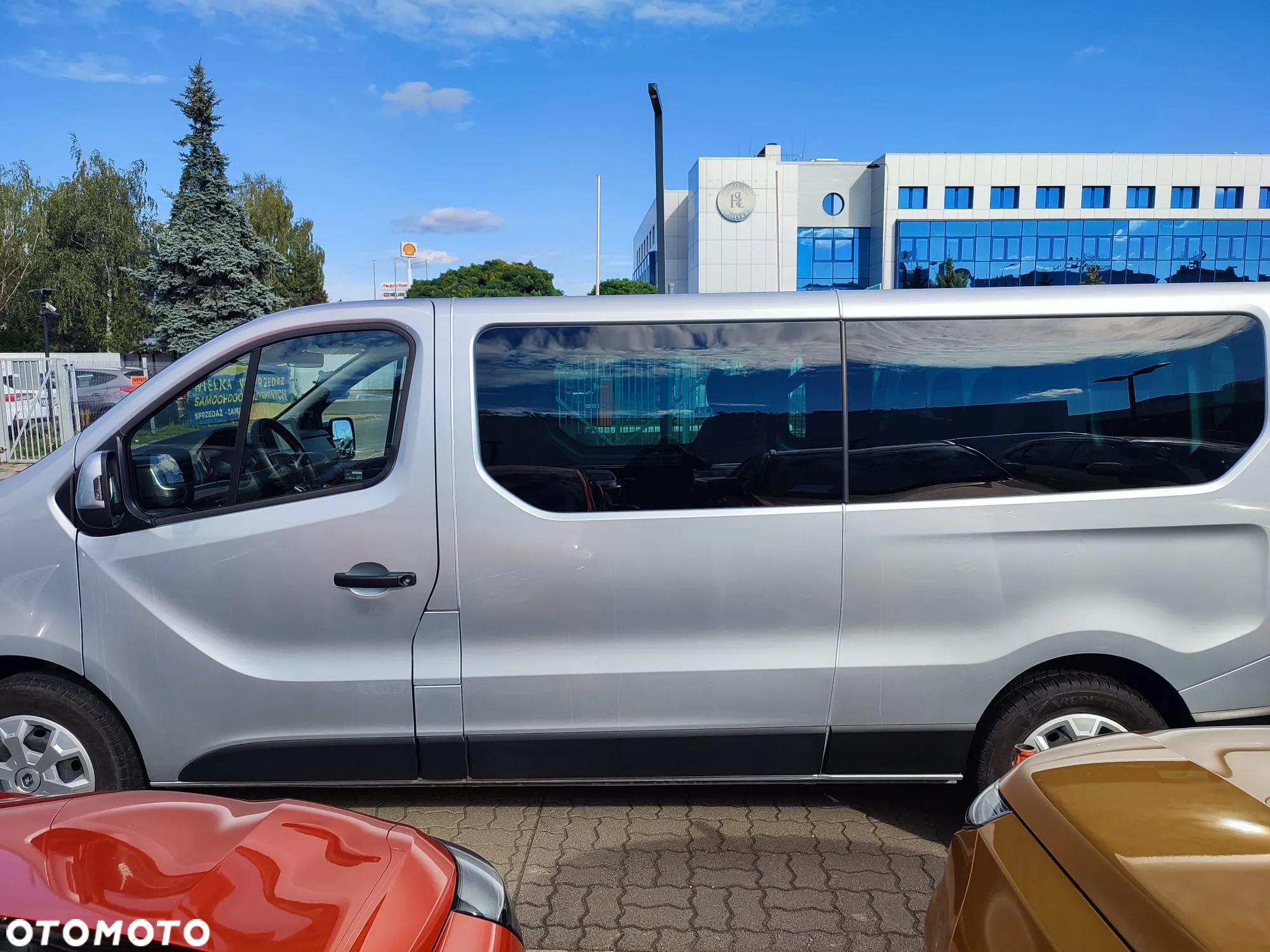 Renault Trafic SpaceClass 2.0 dCi - 23