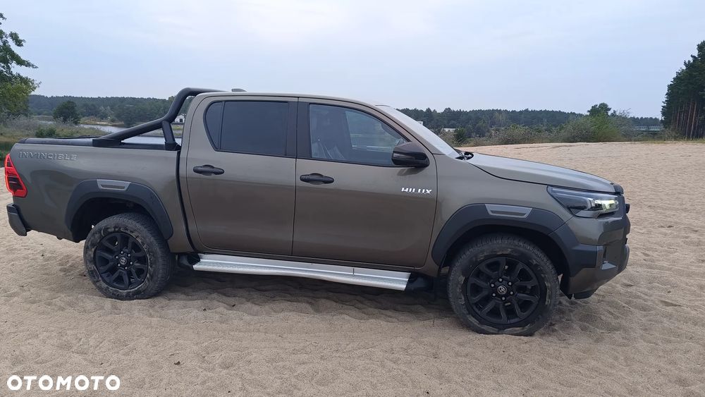 Toyota Hilux 2.8 D-4D Double Cab Invincible Sport 4x4 - 13
