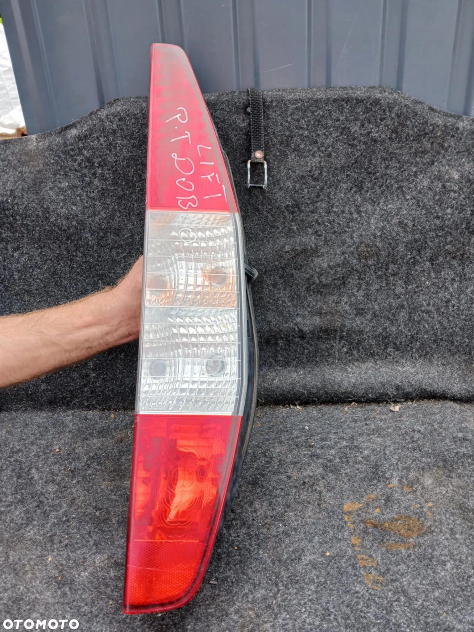 Fiat Doblo LAMPA TYLNA PRAWA - 1