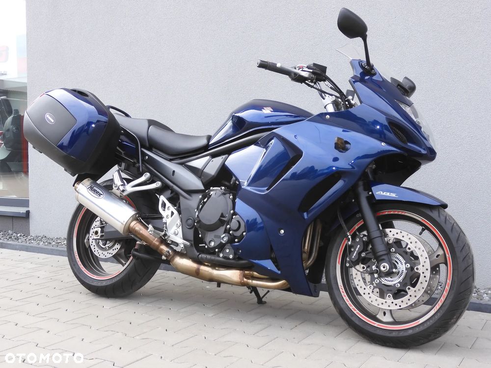 Suzuki GSX - 13