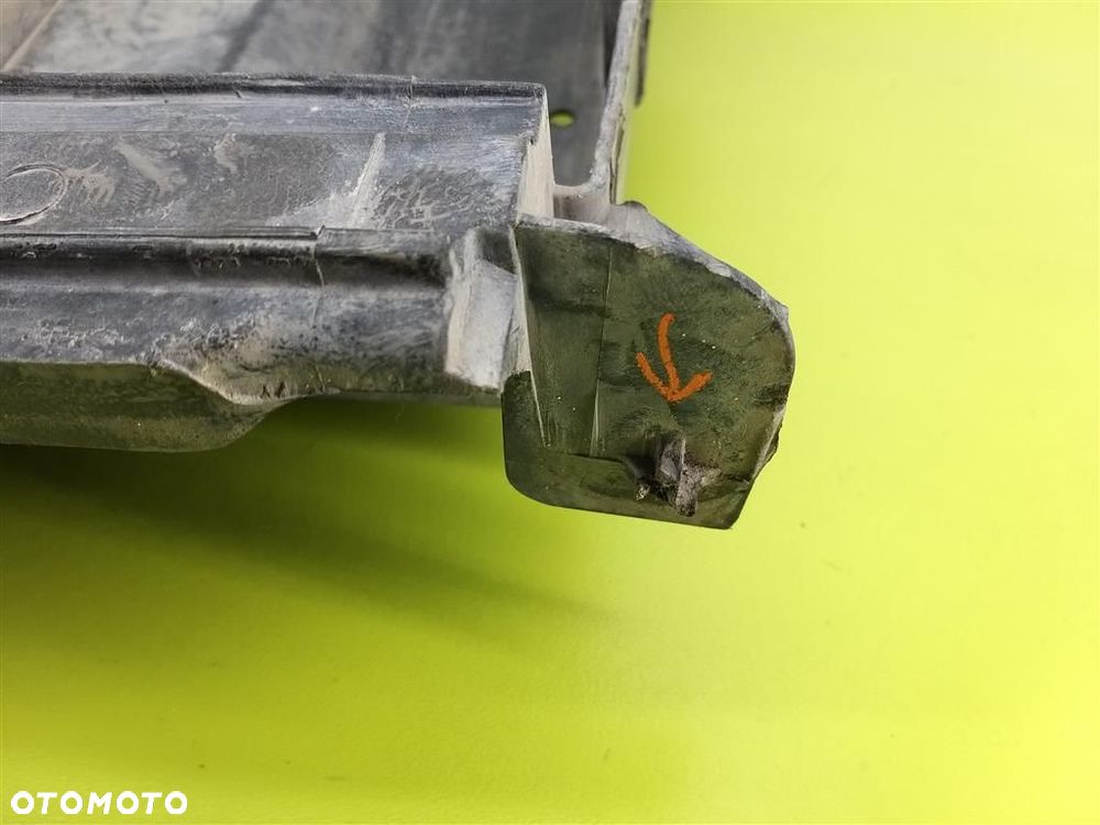 Wentylator chłodnicy wody OBUDOWA Peugeot 307  I 1.4HDI 68KM 2001-2005R - 2