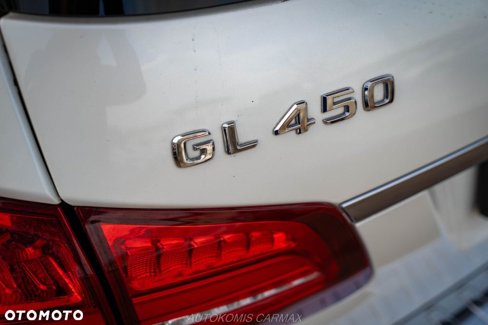 Mercedes-Benz GL - 12