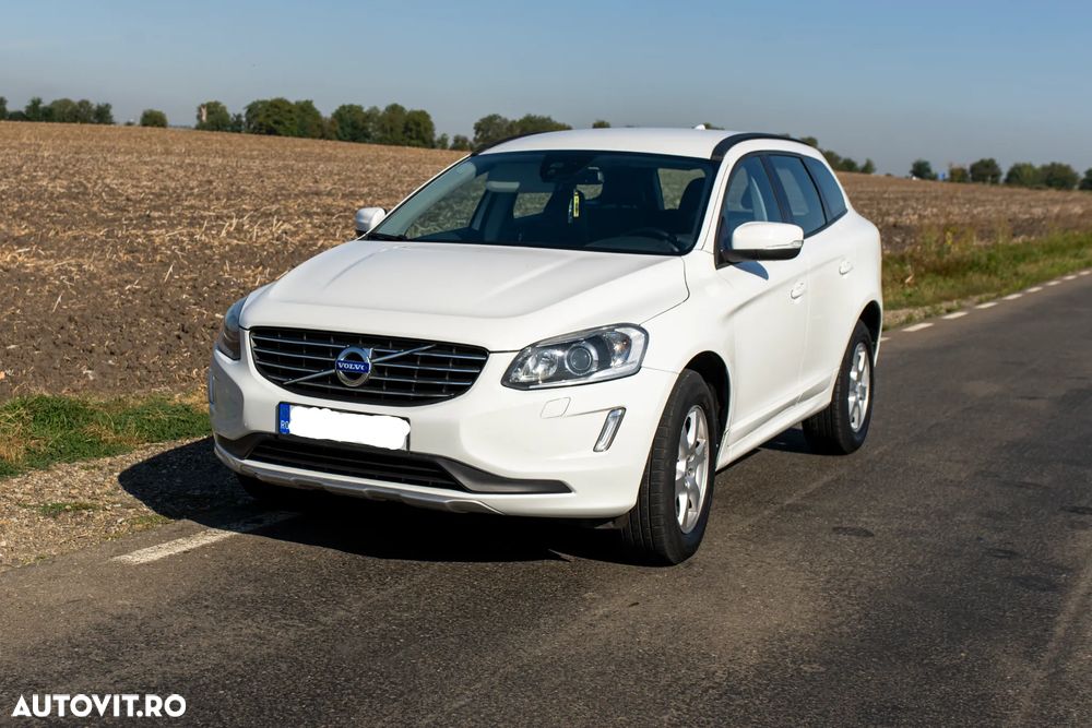 Volvo XC 60 D4 AWD Geartronic Momentum - 1