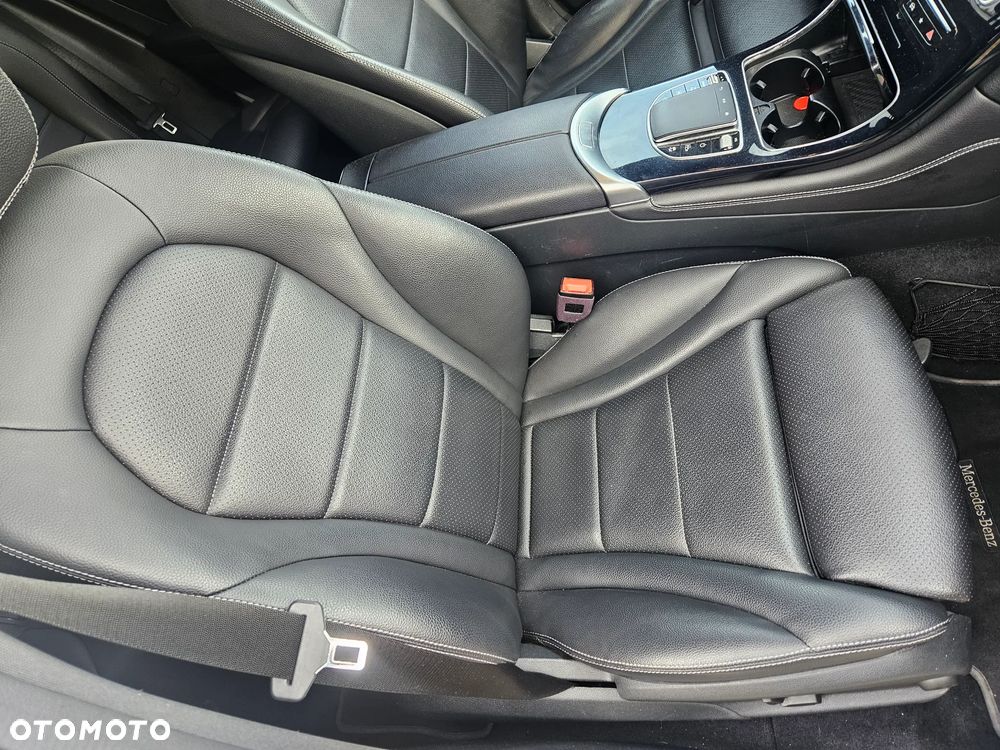 Mercedes-Benz GLC 220 d 4Matic 9G-TRONIC - 21