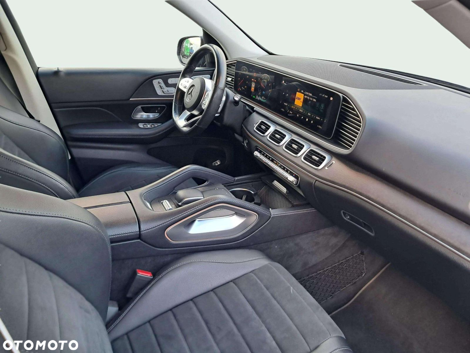 Mercedes-Benz GLE - 11