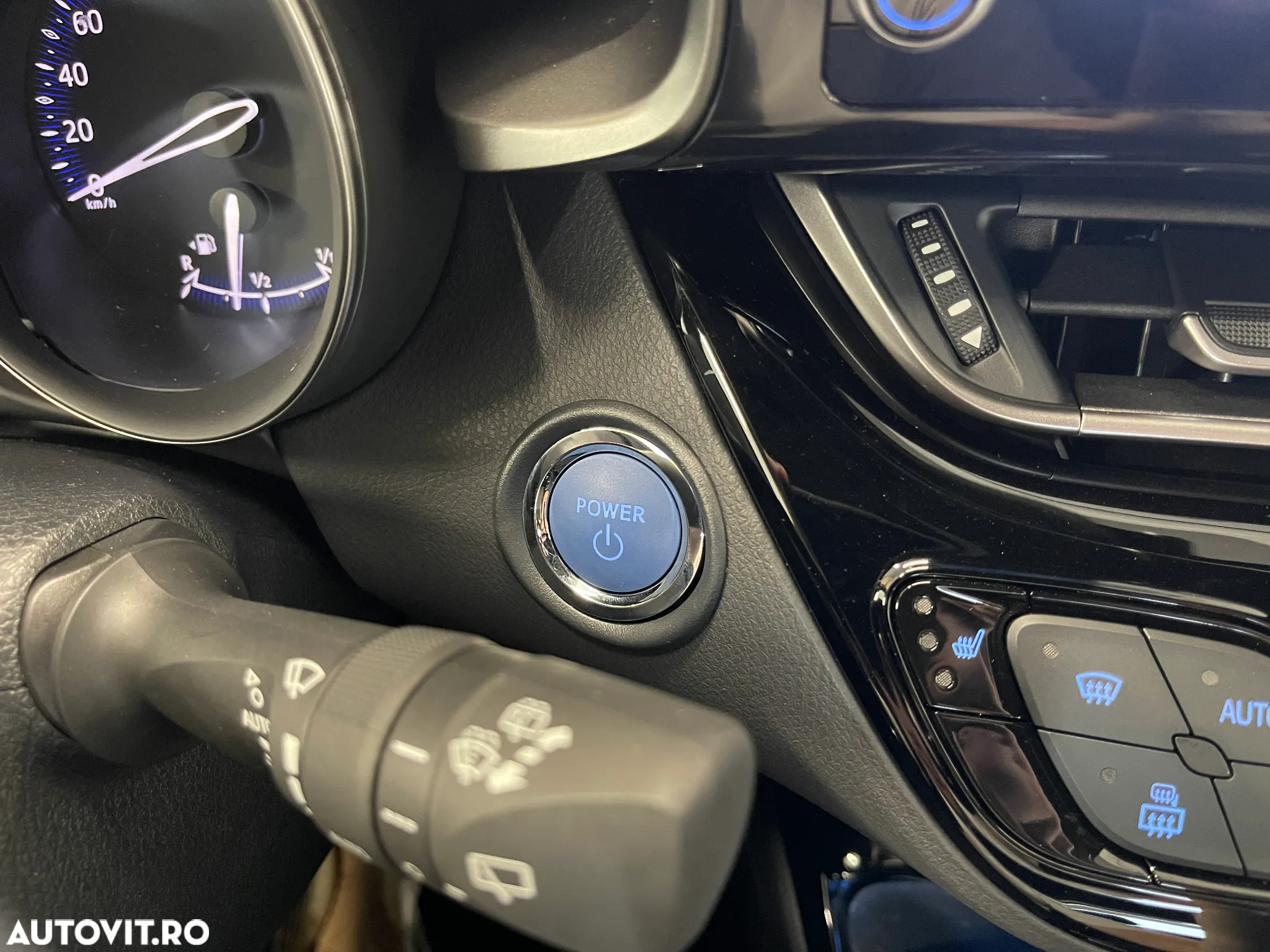 Toyota C-HR 2.0 HSD 184 CP 4x2 CVT Classy - 21
