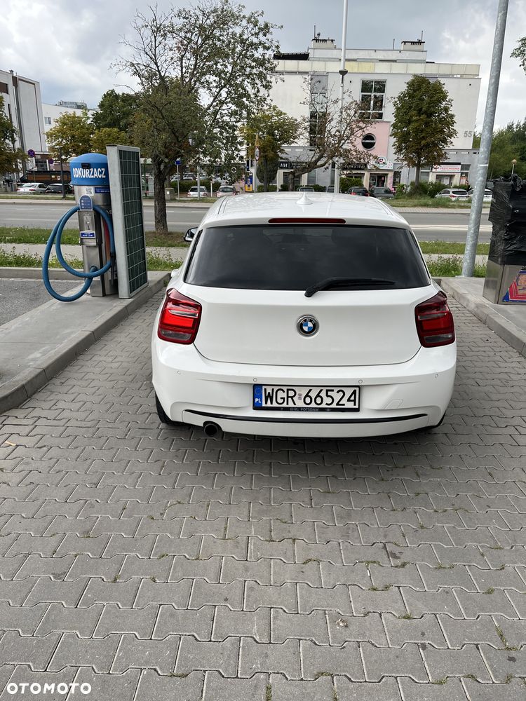 BMW Seria 1 - 15