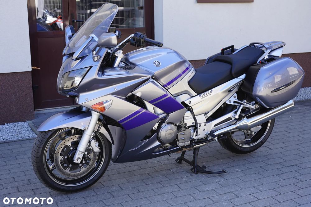 Yamaha FJR - 23