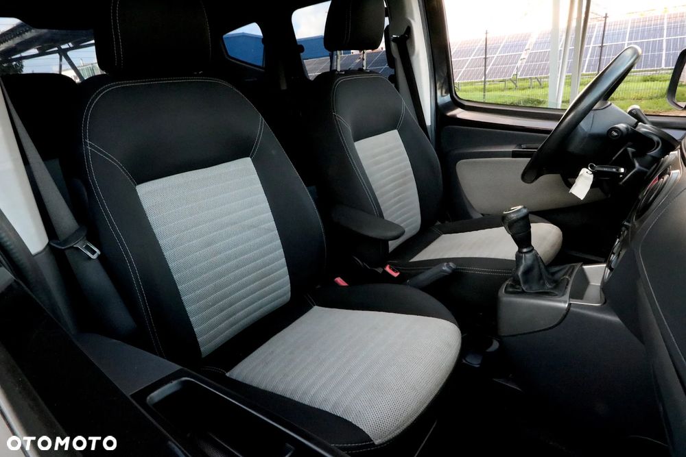 Fiat Qubo - 11