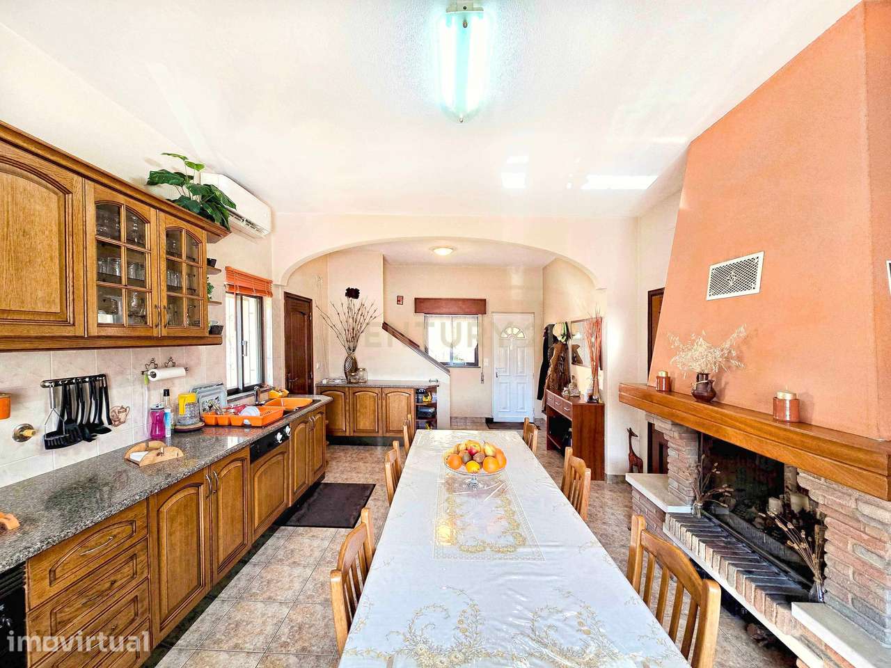 Moradia T4 em Silves com Garagem Dupla, Jardim e Espaço Exterior - Grande imagem: 4/42