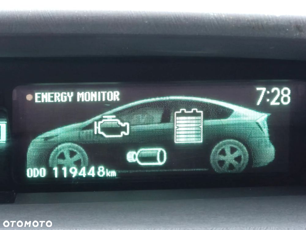 Toyota Prius Hybrid Executive - 23