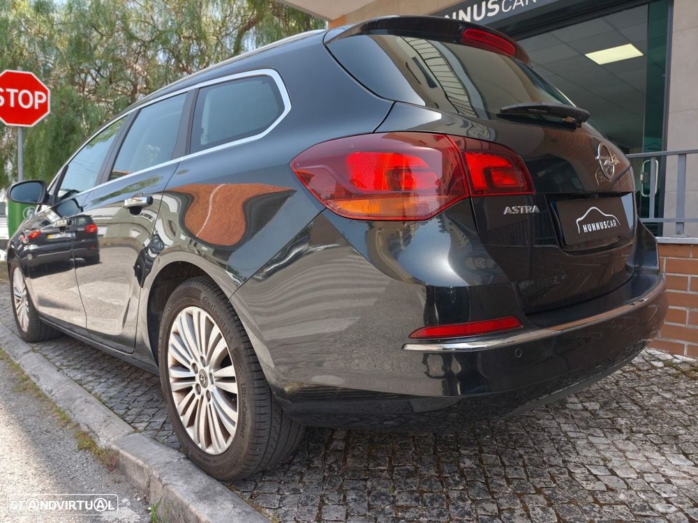 Opel Astra Sports Tourer 1.7 CDTi Executive S/S - 14
