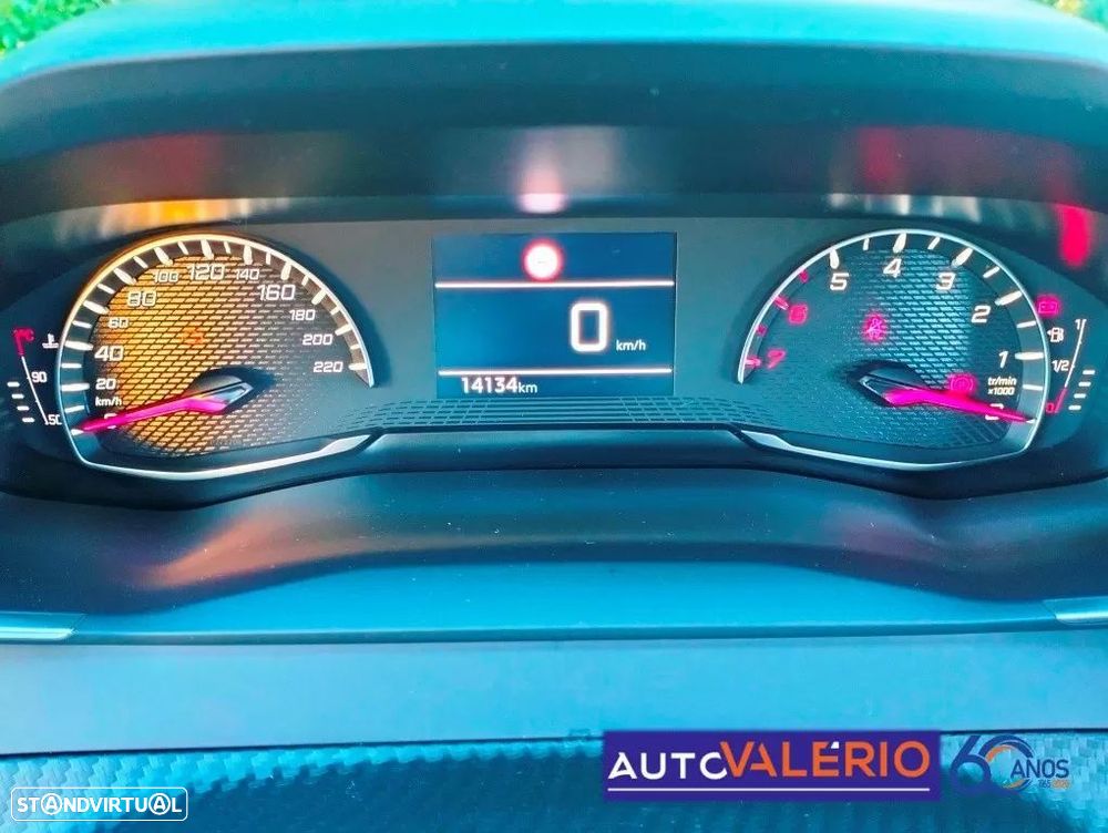 Peugeot 2008 1.2 PureTech Style - 23