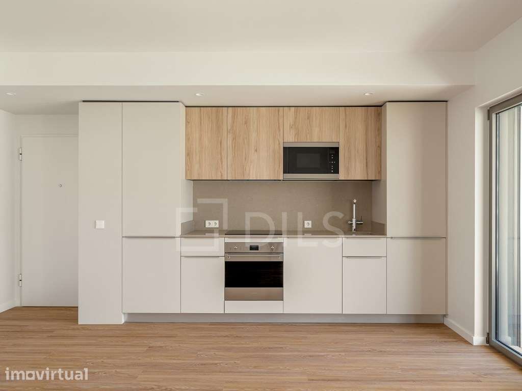 Apartamento T1, com terraço e piscina em Santo António dos Cavaleiros - Grande imagem: 5/19