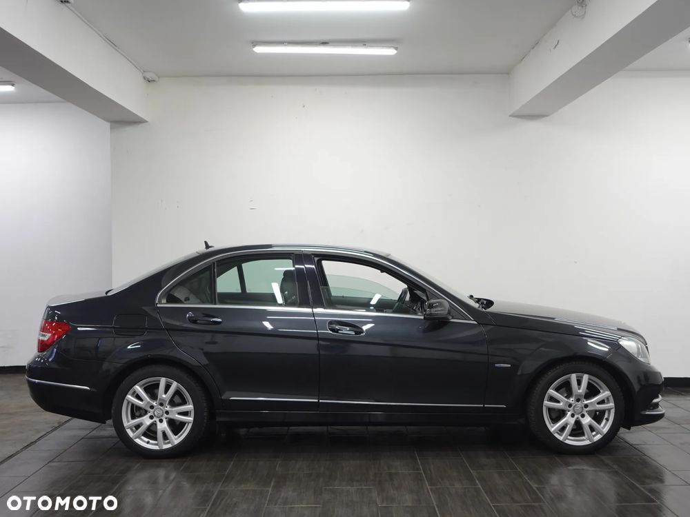 Mercedes-Benz Klasa C 200 (BlueEFFICIENCY) 7G-TRONIC Avantgarde - 10