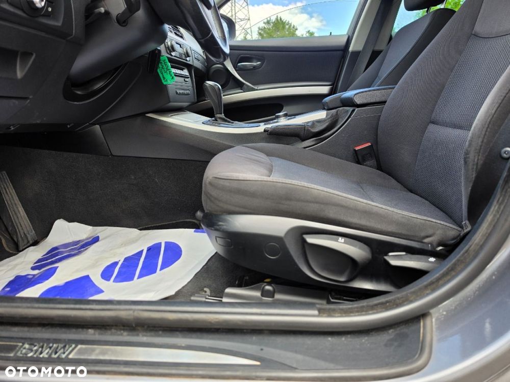 BMW Seria 3 - 16